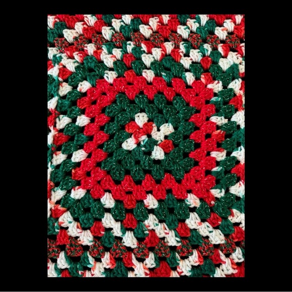 Handcrafted Christmas Table Runner/Lap Blanket - NEW! - Picture 3 of 5
